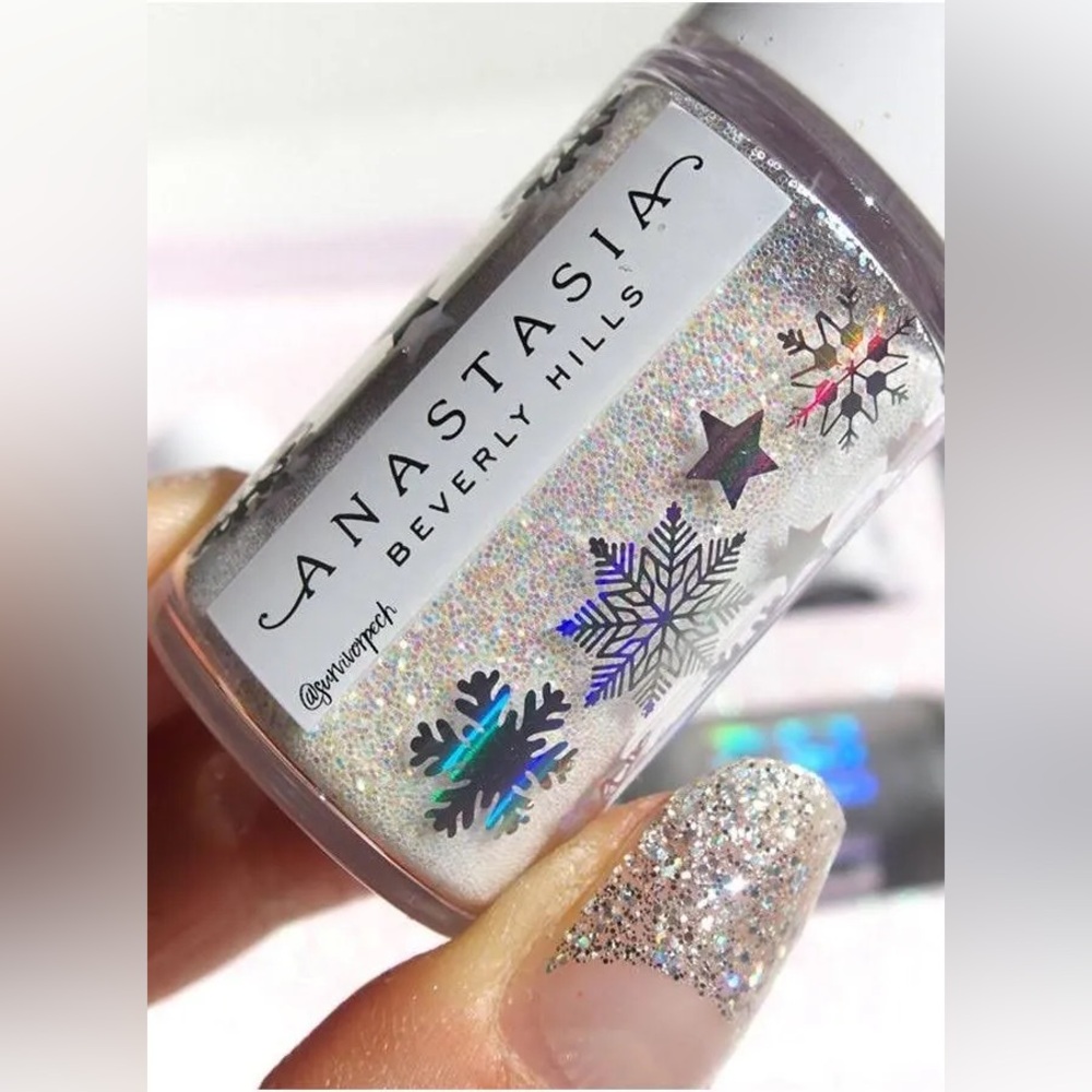 Anastasia Beverly Hills Holiday Loose Glitter Kit - Picture 8 of 10
